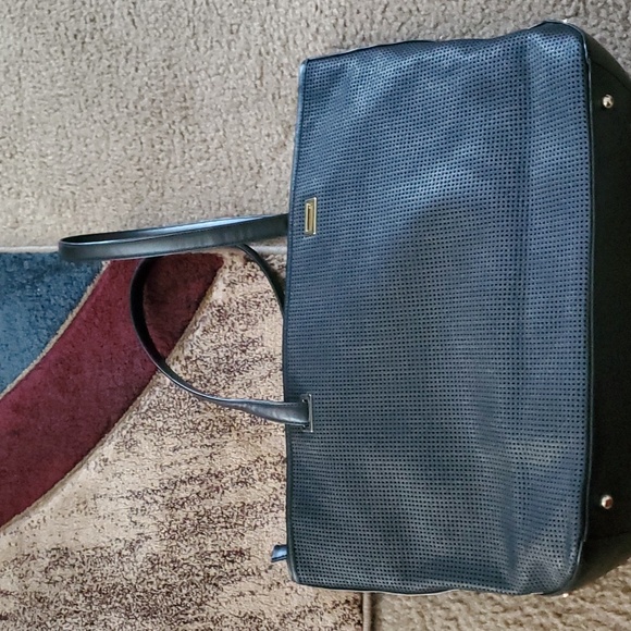 Lo & Sons Seville Tote Bundle. Saffiano leather. 3 in 1 w/dust bag. 13 inch - Picture 3 of 16